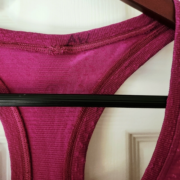 Lululemon - Picture 2 of 10